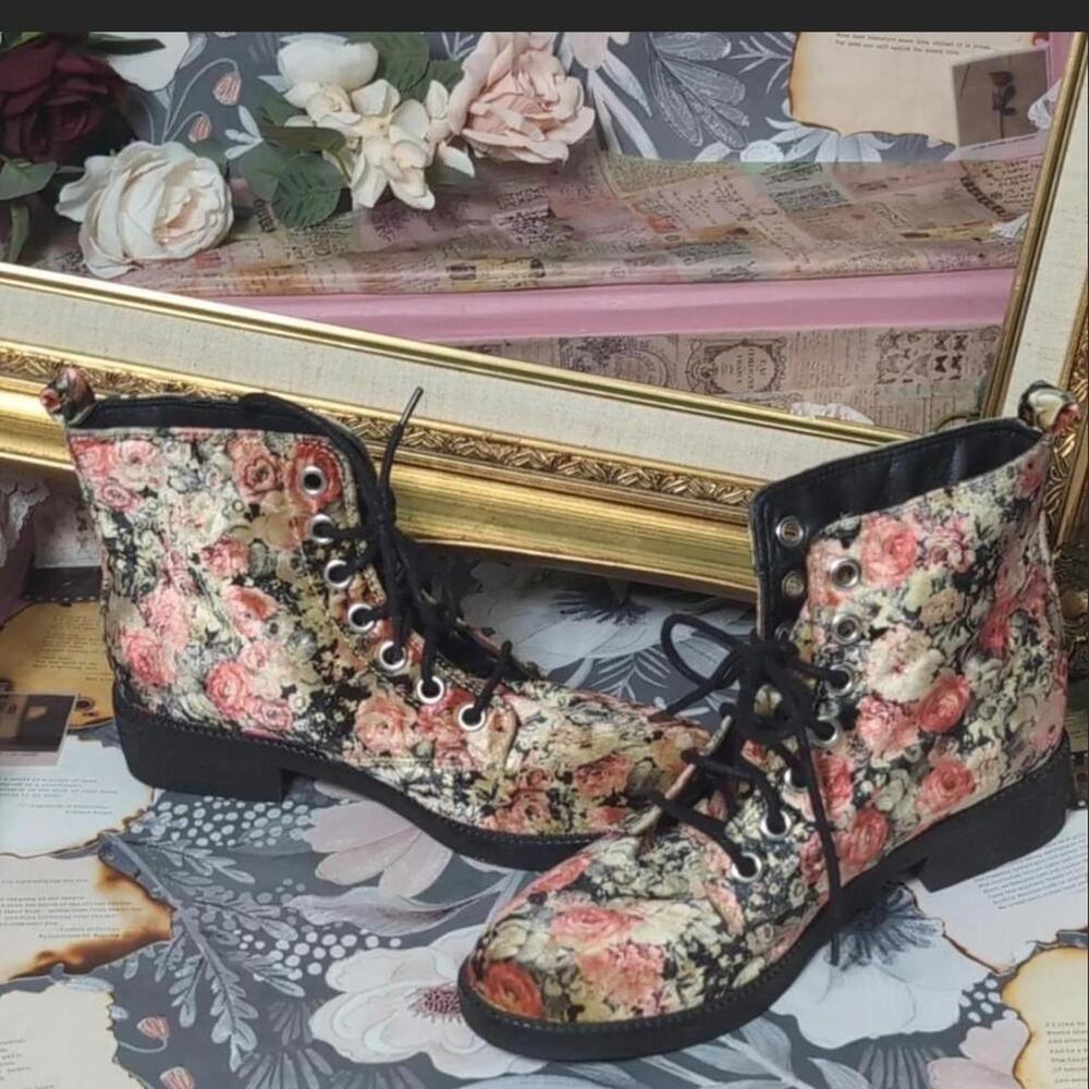 Dirty laundry floral combat boots